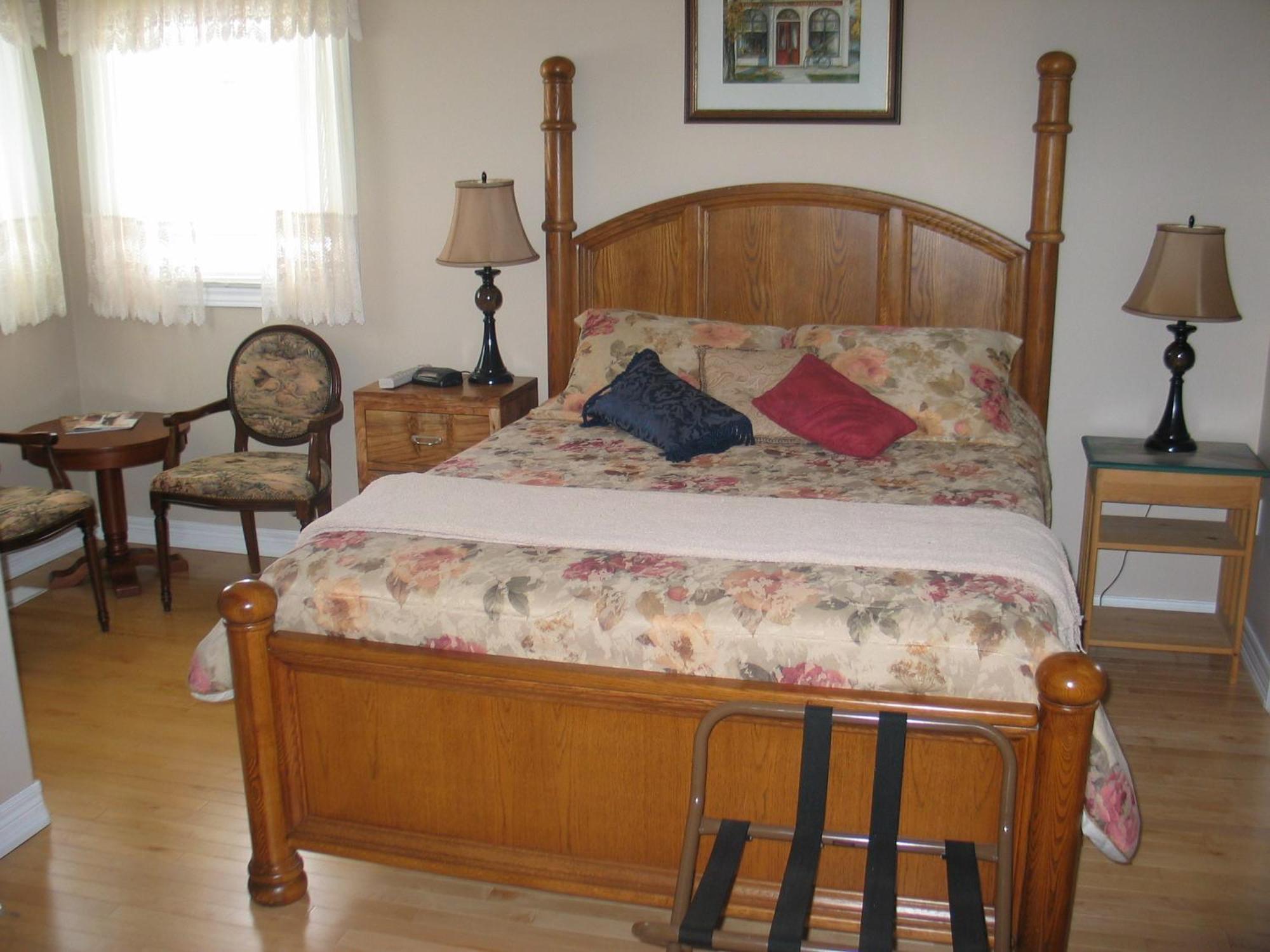 Arnica Bed & Breakfast Bed & Breakfast Niagara-on-the-Lake Стая снимка